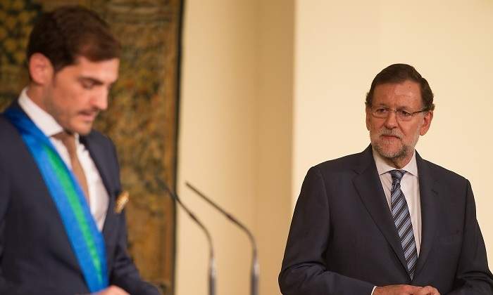 mariano-rajoy-iker-casillas-condecoracion-2015-getty.jpg
