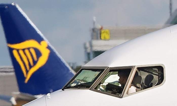 ryanair-cabina-piloto-cordonpress.jpg