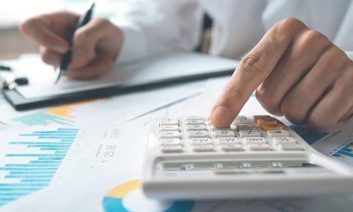 Impuestos-Getty-Calculadora.jpg