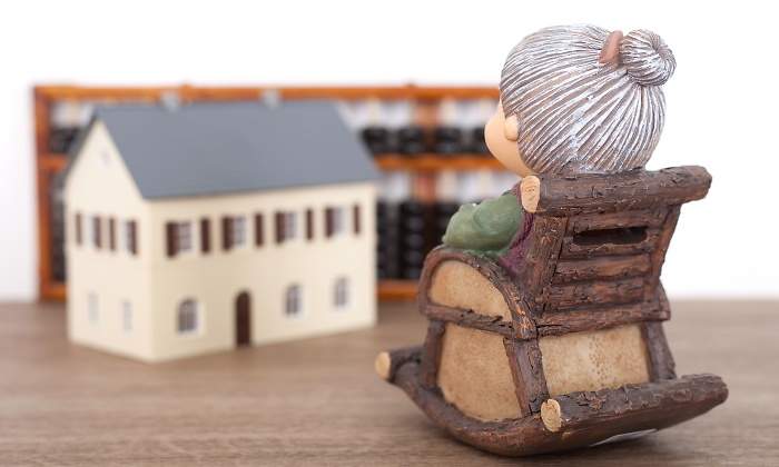 miniatura-anciana-vivienda-recurso-dreamstime.jpg