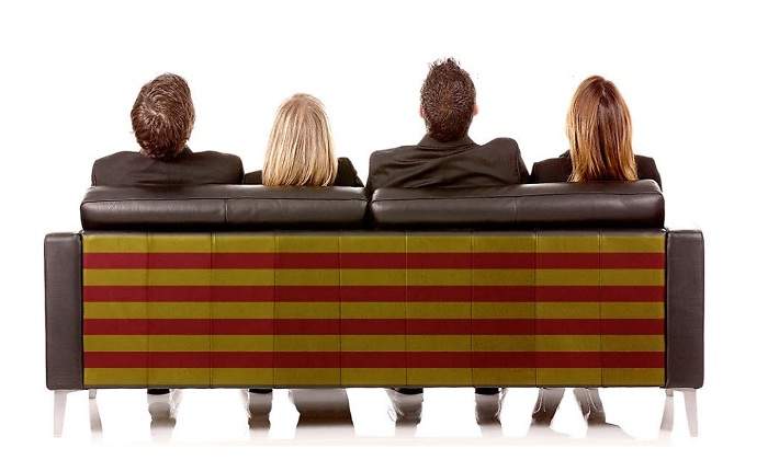 cataluna-sofa-empresarios.jpg