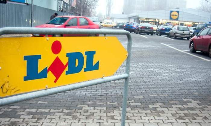 lidl-cartel-entrada-supermercado-dreamstime.jpg