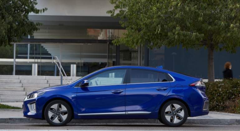 Hyundai Ioniq.