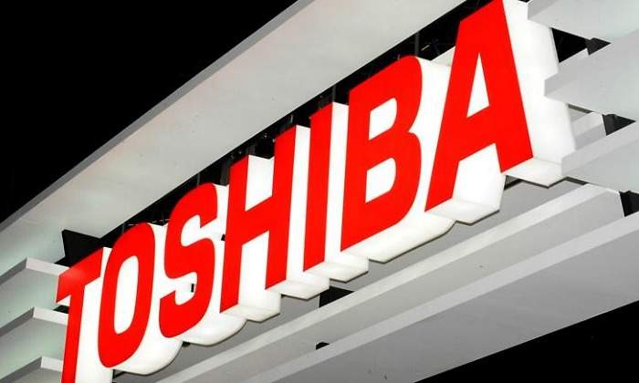 toshiba-logo-letras-rojas-770.jpg