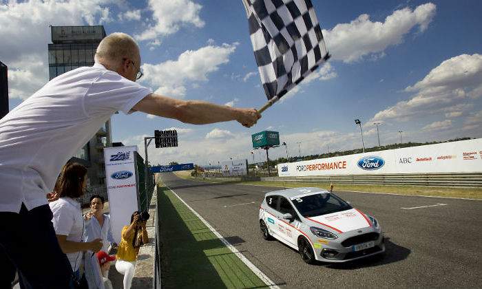 bandera-final-motor.jpg