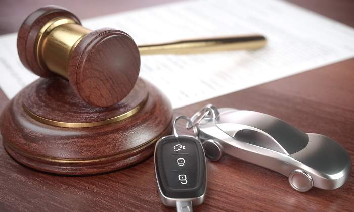 subasta-coche-boe-recurso-dreamstime.jpg