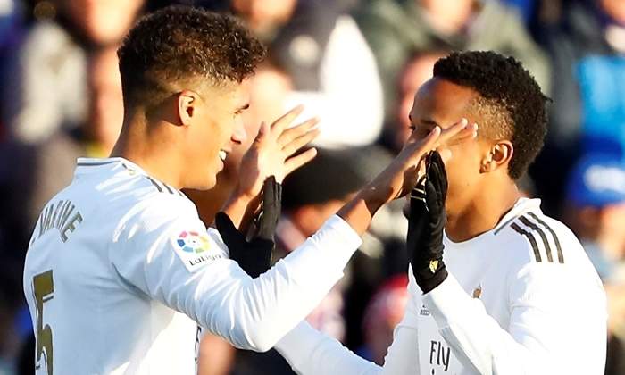 varane-militao-celebran-efe.jpg