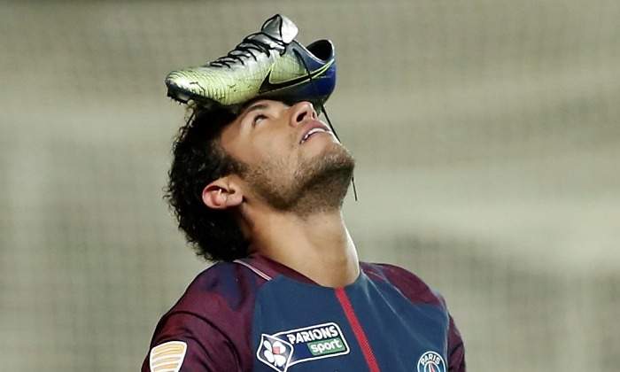 Neymar-celebracion-bota-nike-cabeza-psg-2018-Reuters.jpg