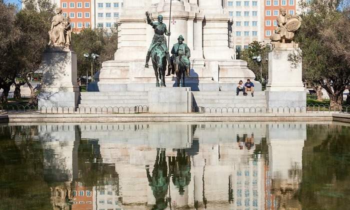 plaza-espana-quijote.jpg