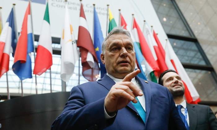 viktor-orban-hungria-ue-banderas-ep.jpg