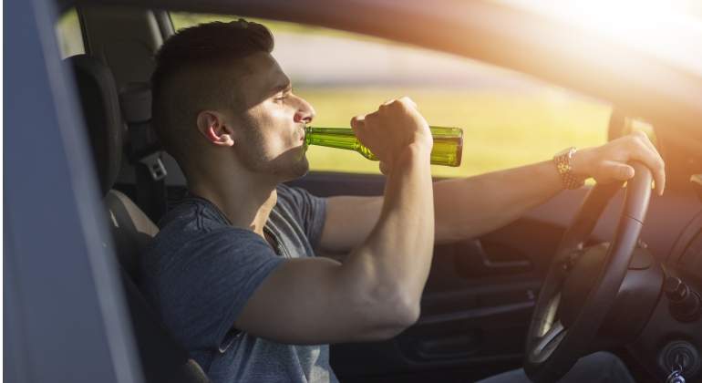 El alcohol puede suponer la pérdida de hasta 6 puntos.