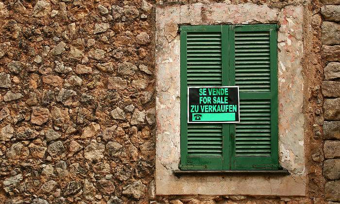 pueblo-ventana-casa-vende-alamy.jpg