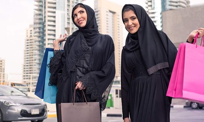 turistas-arabes-ricas-dreams.jpg