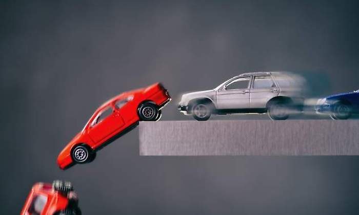 automovil-crisis-inversion.jpg