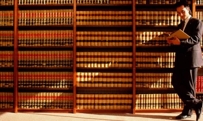 Estanteria-biblioteca-legal-770-x-420--Getty.jpg