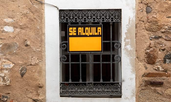 alquiler-pueblo-dreamstime.jpg