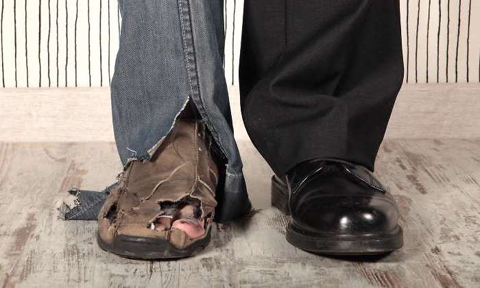 desigualdad-zapatos-pobre-rico-770-dreamstime.jpg