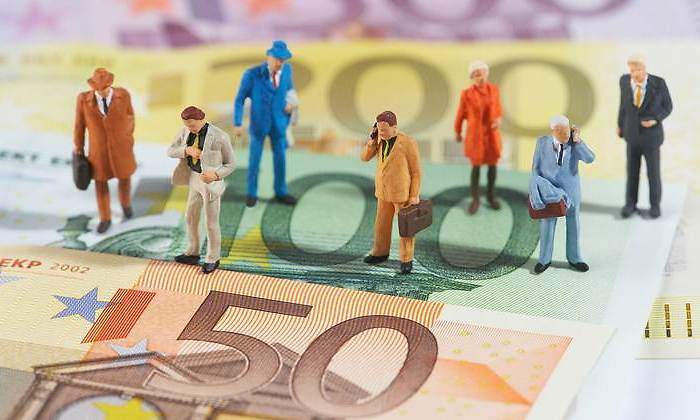 billetes-trabajadores-dreamstime-770.jpg