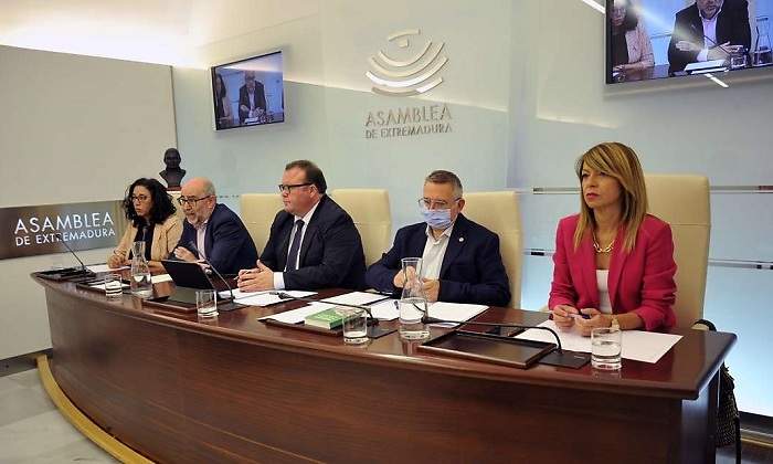 24_mayo_hacienda_comision_1.jpg