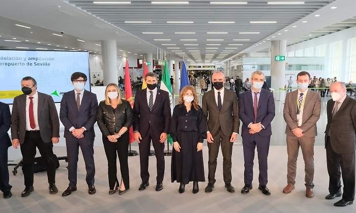 Aeropuerto-inaugura.jpg