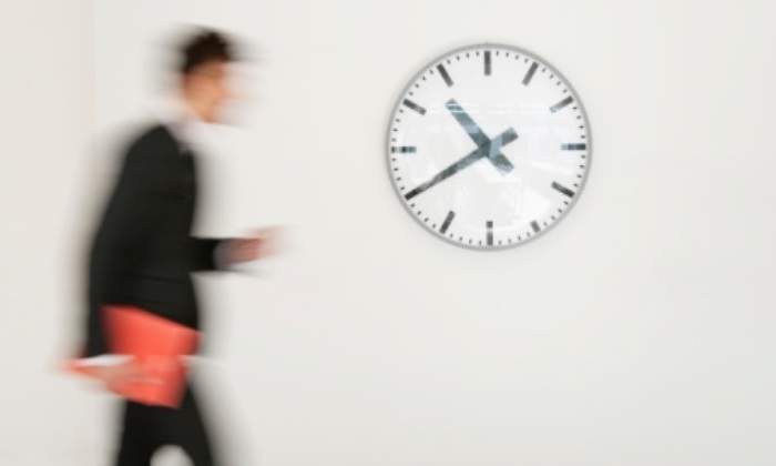 trabajador-reloj-rapidez-getty.jpg