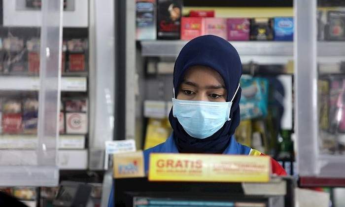 coronavirus-mujer-mascarilla-efe.jpg