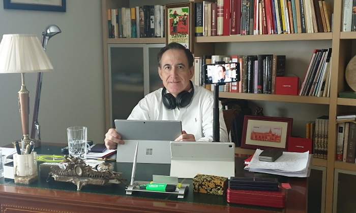 antonio-huertas-libros-770.jpg