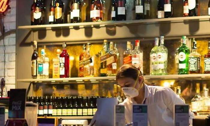 bar-dreamstime-770.jpg