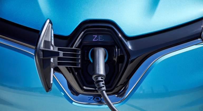 Nuevo Zoe, enchufe de recarga.