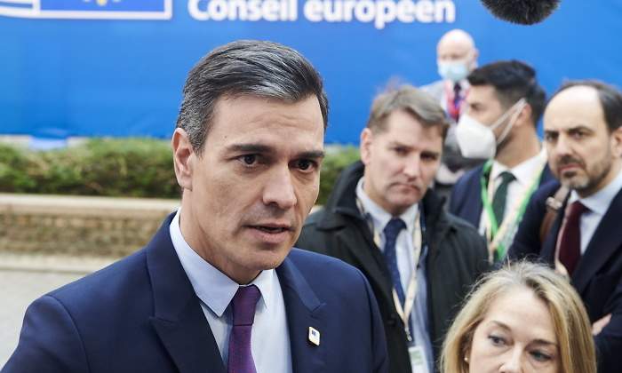 Pedro-Sanchez-llega-113904010.jpg