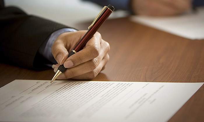 770-x-420-Firma-de-contrato-Istock.jpg