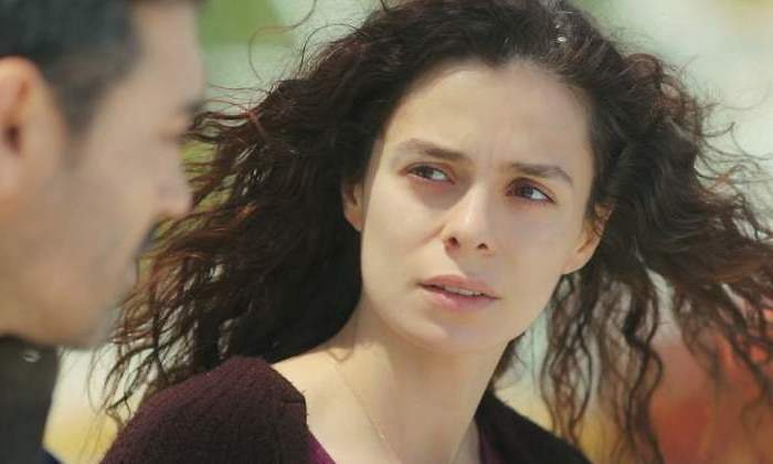 mujer-bahar-1.jpg