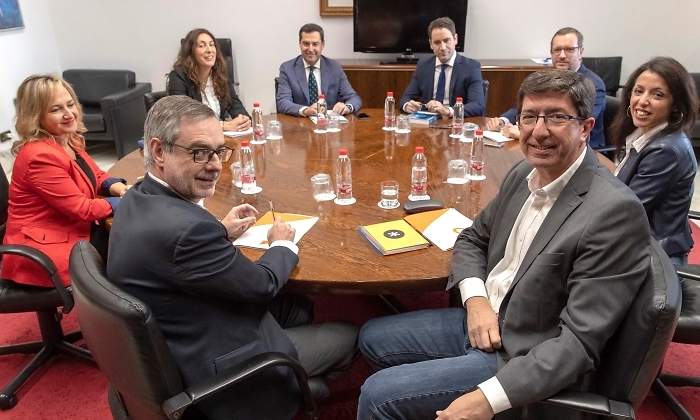 pp-cs-andalucia-reunion-efe.jpg