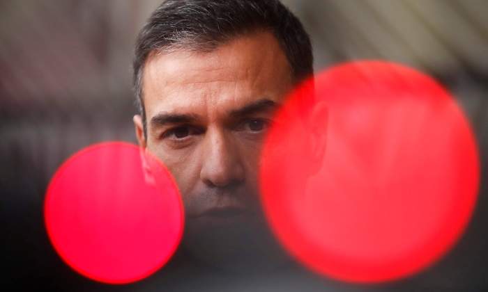 pedro-sanchez-luz-roja-reuters.jpg