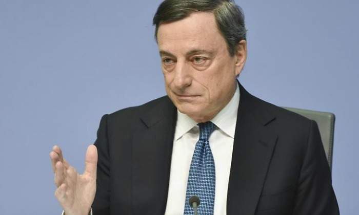 Mario-draghi-mano-mueca-770-EFE.jpg
