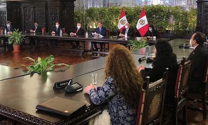 vizcarra_cateriano770.jpg