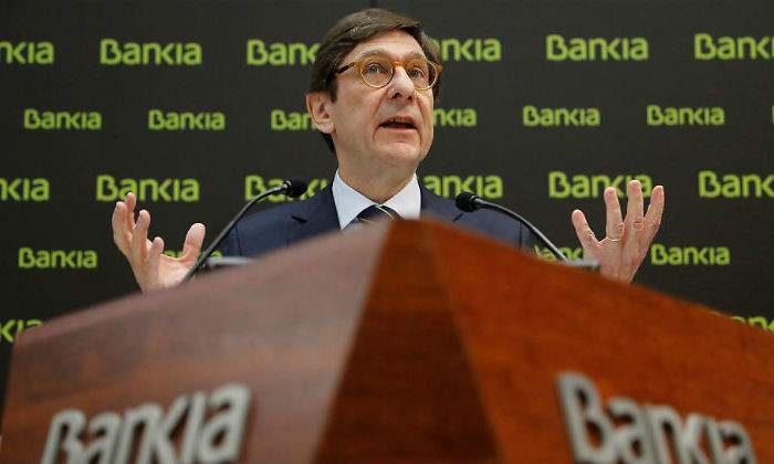 goirigolzarri-bankia-atril-manos-efe.jpg