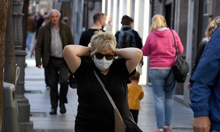 mujer-mascarilla-calle-madrid-coronavirus-cordonpress.jpg