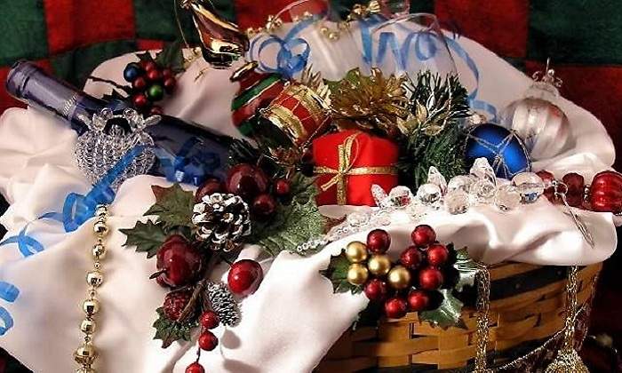 700x420_cesta-navidad-botella.jpg