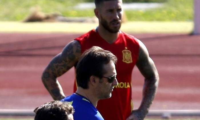lopetegui-ramos-fondo-entrenamiento-efe.jpg