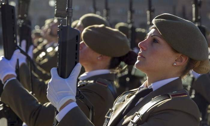 mujeres-militares-efe.jpg