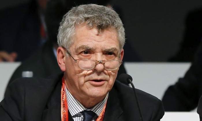 Villar-gafas-RFEF-2017-efe.jpg