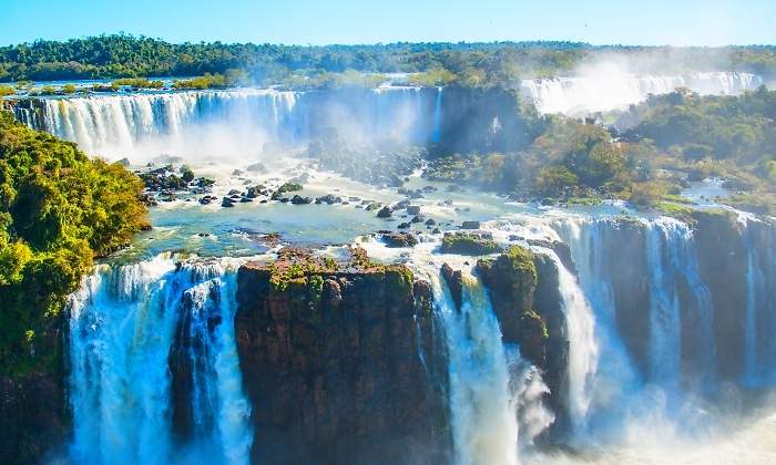 iguazu-cataratas-dreamstime.jpg
