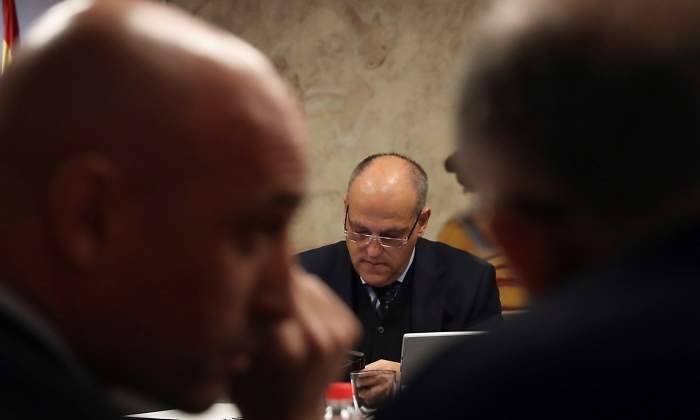 tebas-rubiales-reunion-abril-2019-efe.jpg