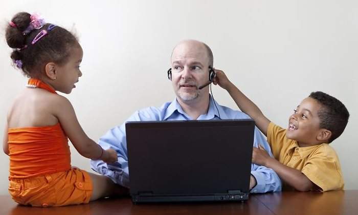 teletrabajo-distracciones-hijos-770-dreamstime.jpg