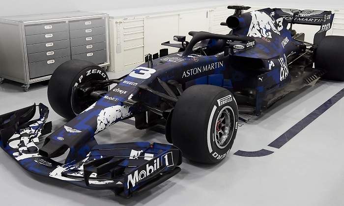 red-bull-rb14-2018.jpg