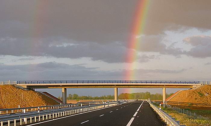 La autopista AP-71 gestionada por Abertis