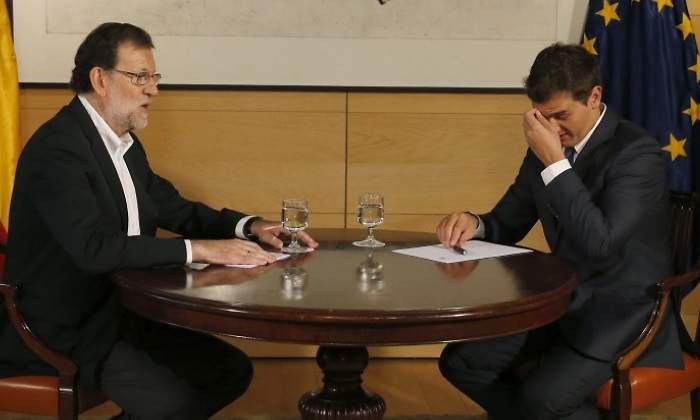 rajoy-rivera-mesa.jpg