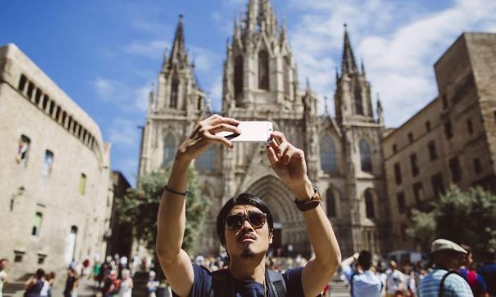 turismo-chino-cataluna.jpg