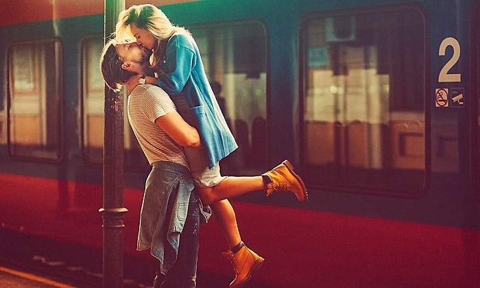Pareja-besandose-iStock.jpg